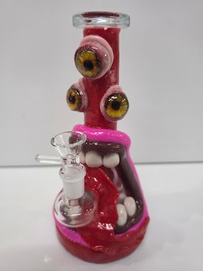 8.5" Sceamin Gleamin Glass beaker bong